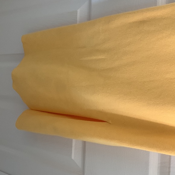 Yellow knit midi dress - Picture 4 of 5